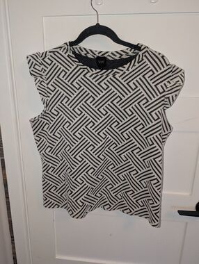 W5 Tee